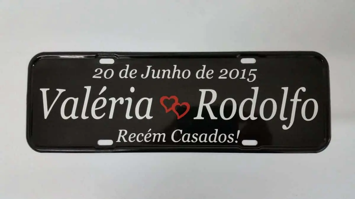 Placa de Carro Adesivada para Casamento