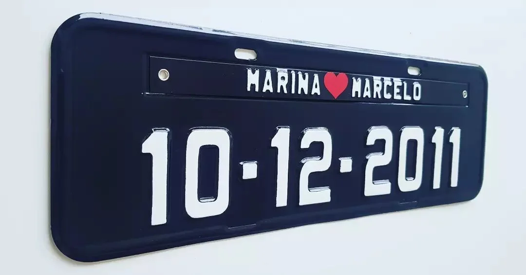 Placas de Carro Personalizadas para Noiva: Elegância e Estilo - Imagem 3
