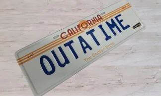 Placa OUTATIME - Réplica California DeLorean